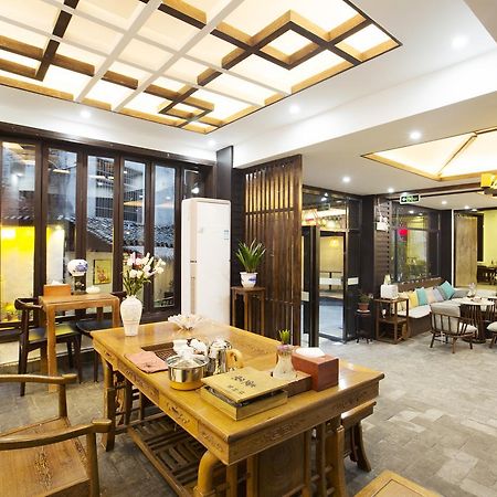 Fenghuang Poshan Inn Dış mekan fotoğraf